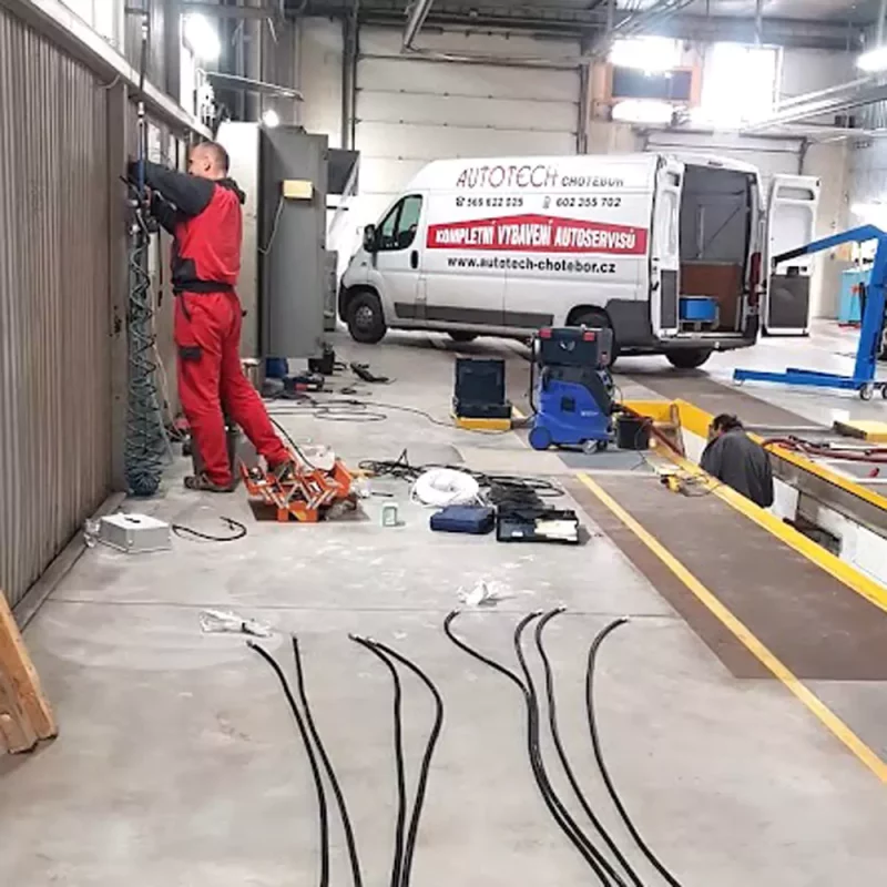 Montážní práce elektrikářské a firemní autop v hale linky STK